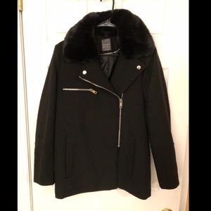 NWOT: Black Coat w/ detachable Faux fur Collar